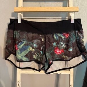 Lululemon Floral Botanical Black Women's Shorts Size 10